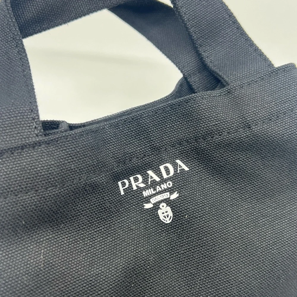 Prada L'Homme Beauty Tote Bag - Picture 4 of 8